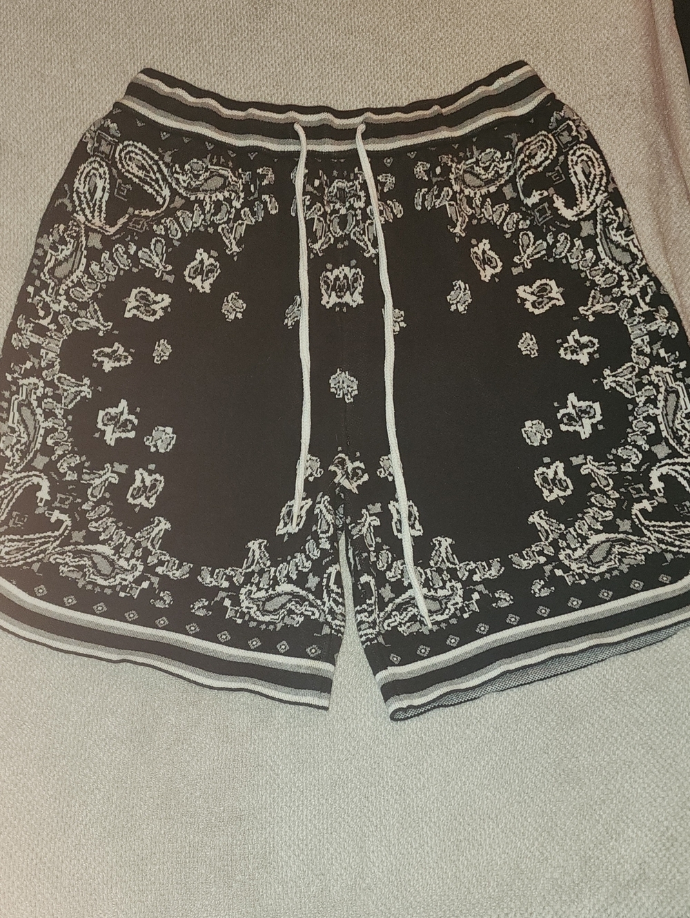 Boneless "BANDANA" Shorts